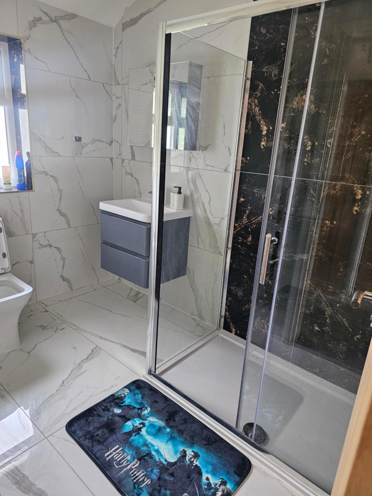 Potters Hideout- 2 Bedroom 2 Bathroom Apartment Watford  Zewnętrze zdjęcie